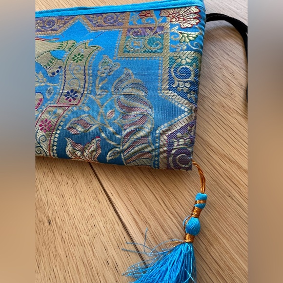 Blue Silk Elephant Clutch, Mosaic Pen and keyring. 3 pc set - Picture 2 of 12